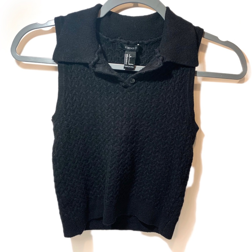 Black collared cropped sweater